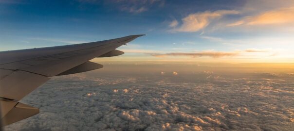 10 tips to care of yourself when travelling